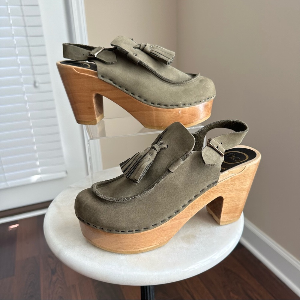 No. 6 Clogs